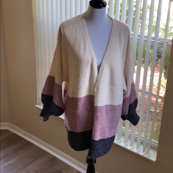 💗LAST ONE Chenille Color Block Cardigan. M/L - Picture 3 of 5